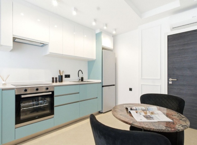 Resale - Apartment - Torrevieja - Torrevieja Centro