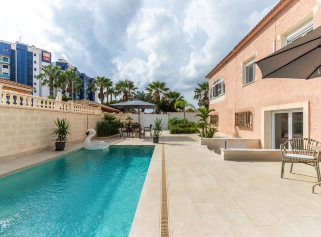 Resale - Villa - Orihuela - Punta Prima