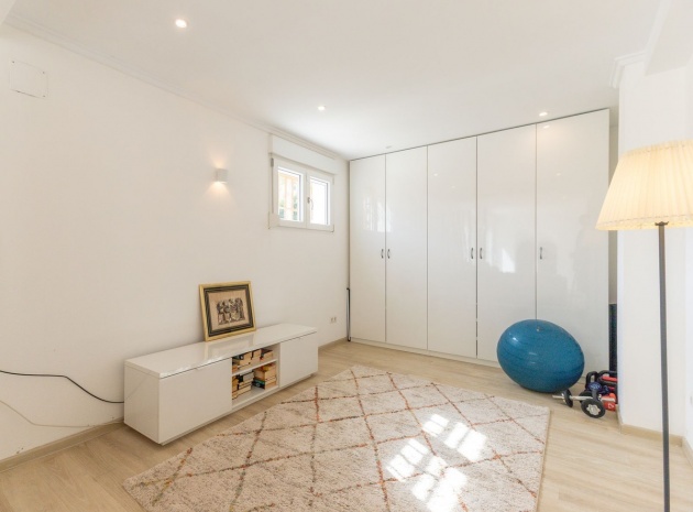 Resale - Villa - Orihuela - Punta Prima