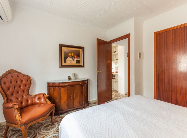 Resale - Villa - Orihuela - Punta Prima