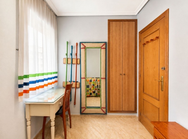 Wederverkoop - Appartement - Torrevieja - Playa Del Cura
