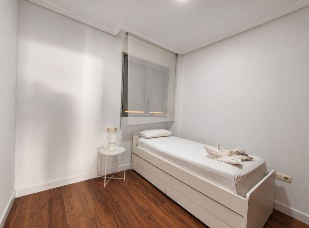 Wederverkoop - Appartement - Torrevieja - Playa Del Cura