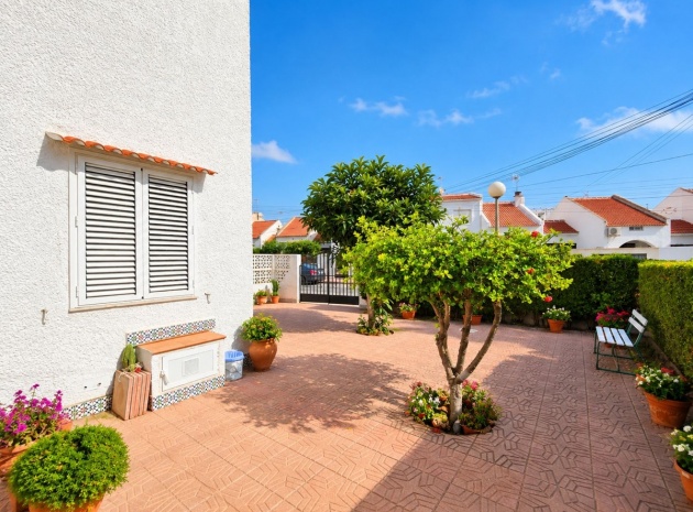 Resale - Townhouse - Torrevieja - Playa De Los Locos
