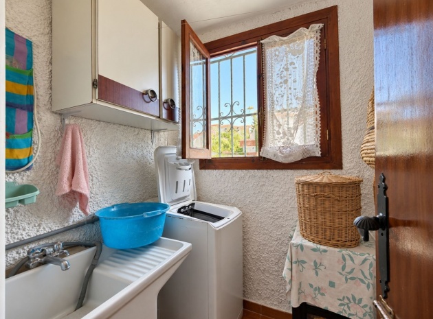 Resale - Townhouse - Torrevieja - Playa De Los Locos