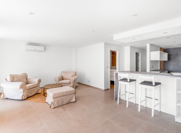 Resale - Apartment - Torrevieja - Torrevieja Centro