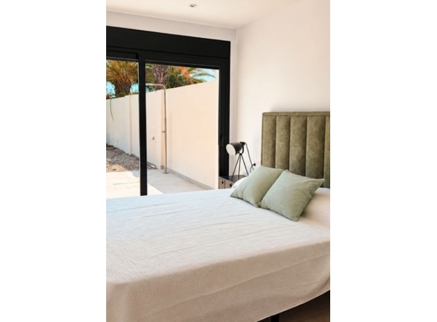 Resale - Villa - San Javier - La Manga Del Mar Menor