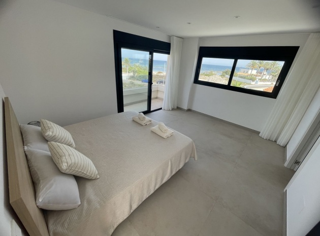 Resale - Villa - San Javier - La Manga Del Mar Menor