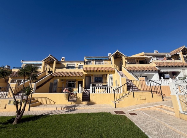 Resale - Apartment - Orihuela - Villamartin