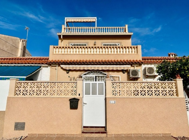 Resale - Townhouse - Torrevieja - Torrevieja Centro