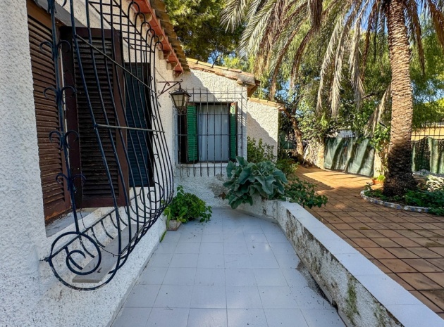 Resale - Villa - Orihuela - Punta Prima