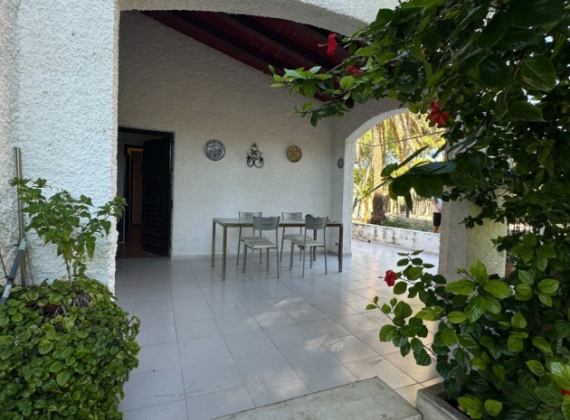 Resale - Villa - Orihuela - Punta Prima