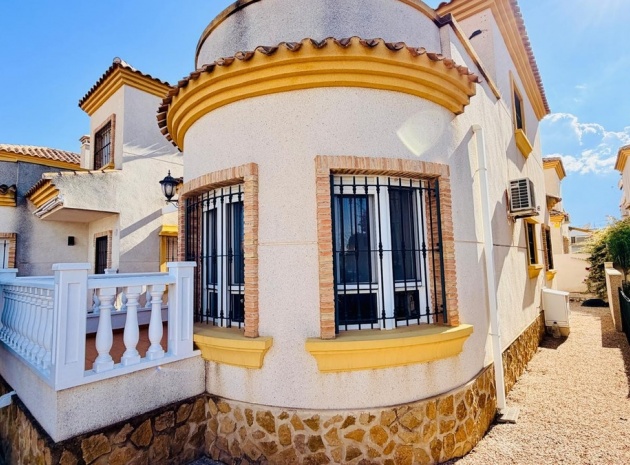 Resale - Villa - Los Montesinos - Los Montesinos Centro