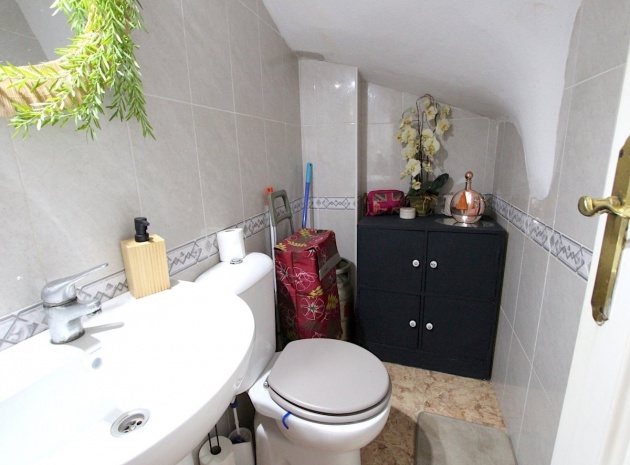 Resale - Townhouse - Villamartin - st james hill