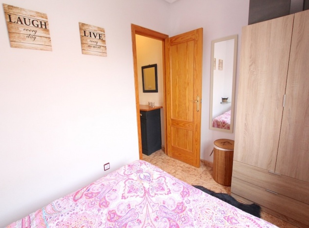 Resale - Townhouse - Villamartin - st james hill