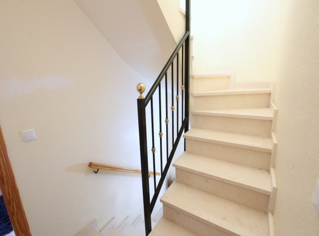 Resale - Townhouse - Villamartin - st james hill