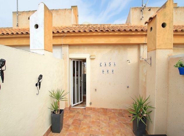 Resale - Townhouse - Villamartin - st james hill