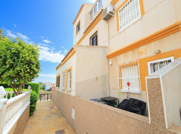 Resale - Townhouse - Villamartin - st james hill