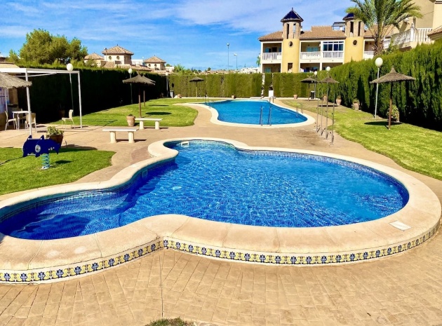 Resale - Townhouse - Villamartin - monte golf