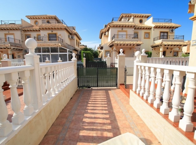 Resale - Villa - Cabo Roig - la regia