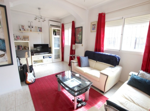 Resale - Villa - Cabo Roig - la regia