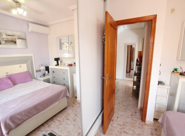 Resale - Villa - Cabo Roig - la regia