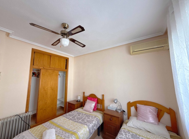 Resale - Villa - Villamartin - Los Dolses