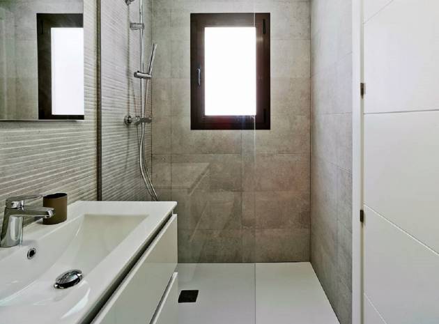 Playamar IV brand new groundfloor apartments for sale San Pedro del Pinatar bathroom