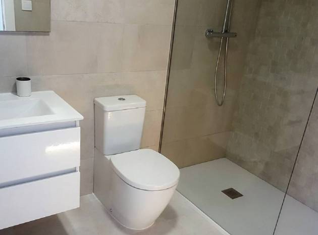 Playamar IV brand new apartments for sale San Pedro del Pinatar bathroom 2