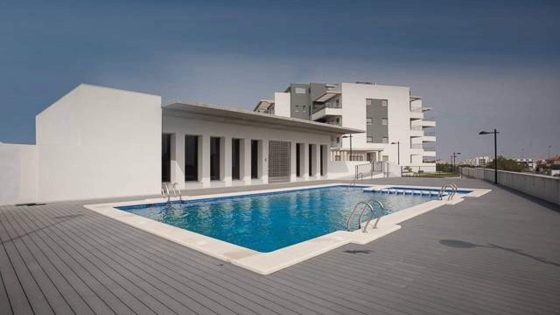 Altos del Mediterraneo-BRAND-NEW-MODERN-APARTMENTS-FOR-SALE-POOL