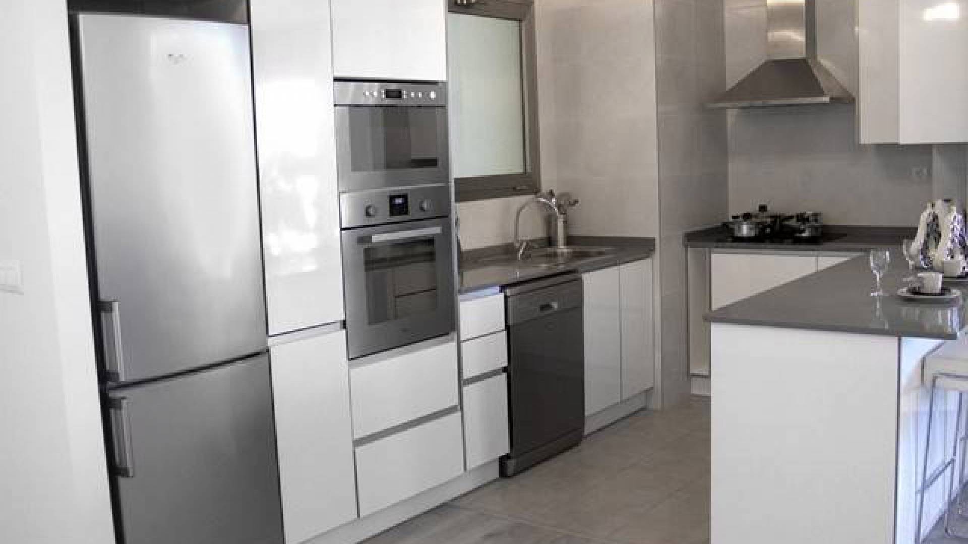 Altos del Mediterraneo-BRAND-NEW-MODERN-APARTMENTS-FOR-SALE-KITCHEN