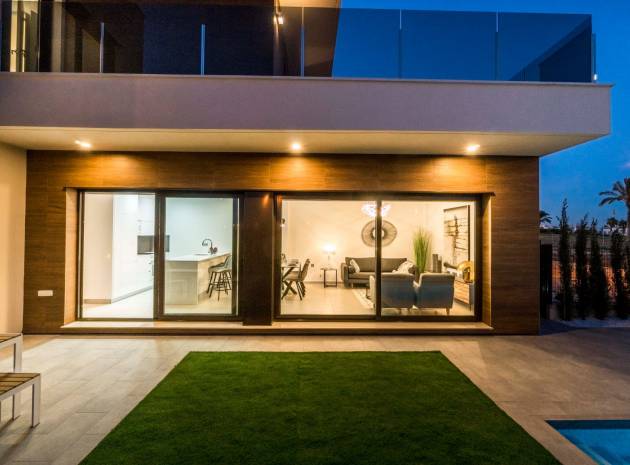 LOS ALCAZARES, RODA GOLF BRAND NEW VILLAS FOR SALE