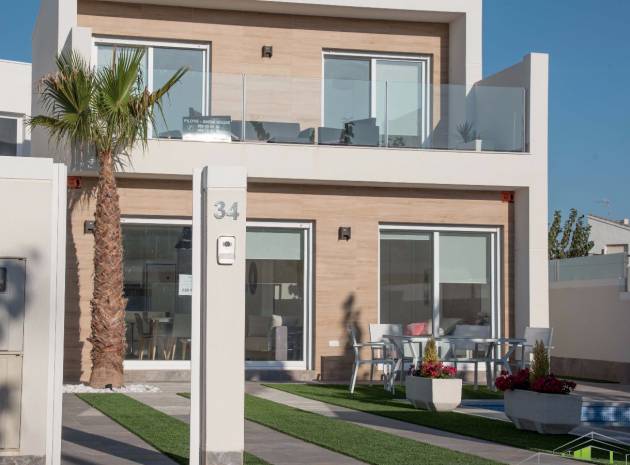 Außerplanmäßig - Villa - Pilar de la Horadada