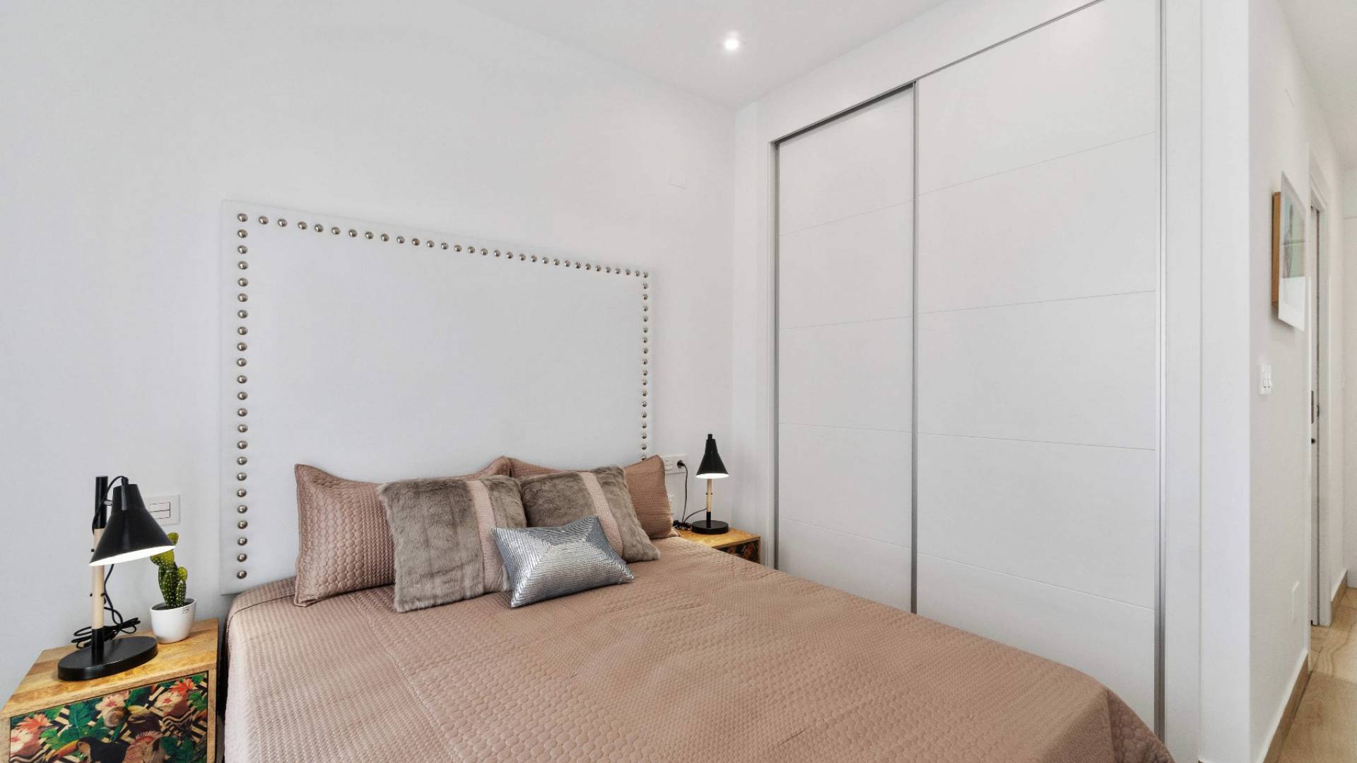 New Build - Apartment - Los Balcones - Laguna Beach