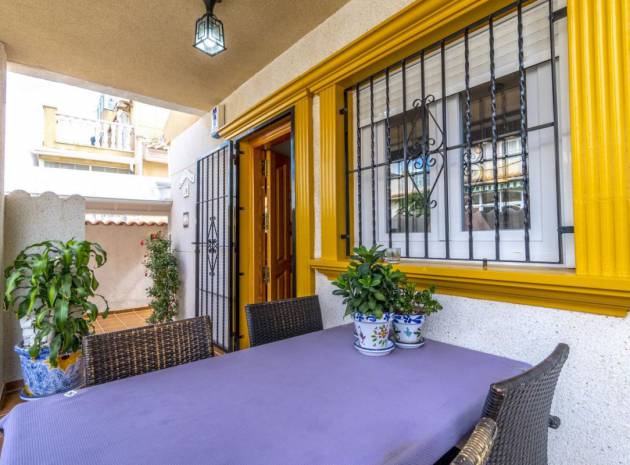 Resale - Villa - Playa Flamenca - vistamar