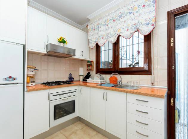 Resale - Townhouse - San Miguel de Salinas - balcon costa