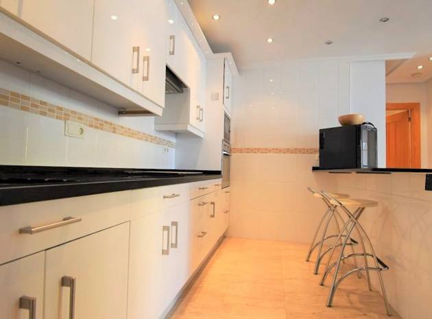 Resale - Villa - Playa Flamenca - Res. Argenta