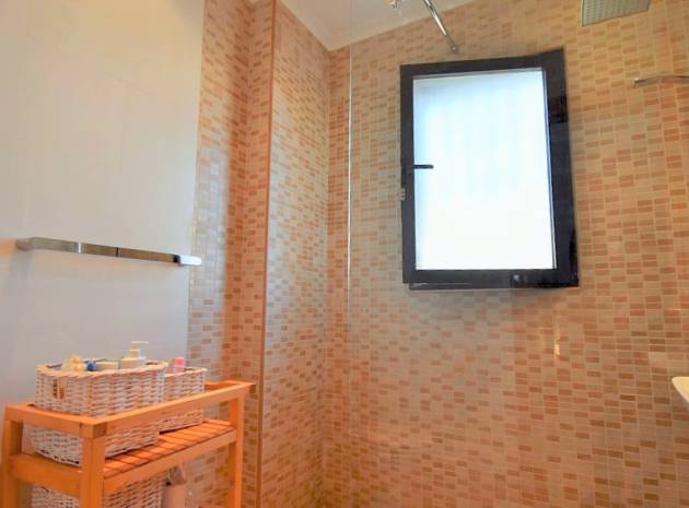 Resale - Villa - Playa Flamenca - Res. Argenta