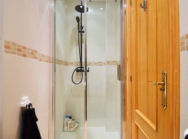 Resale - Villa - Playa Flamenca - Res. Argenta