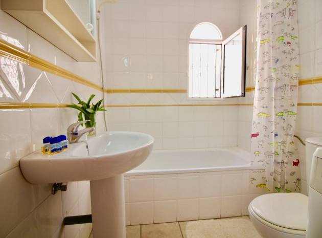 Återförsäljning - Villa - Playa Flamenca - villas san luis