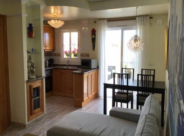 Resale - Townhouse - Villamartin - colinas del presidente