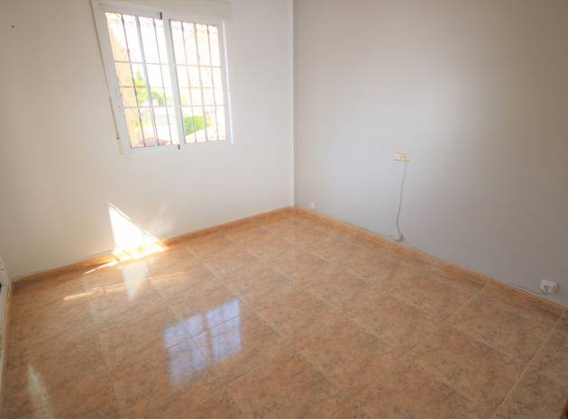 Återförsäljning - Villa - Playa Flamenca - zodiaco