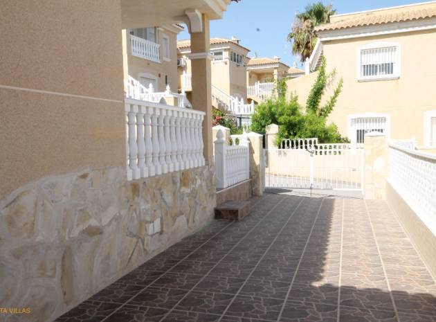 Resale - Villa - Villamartin - monte golf