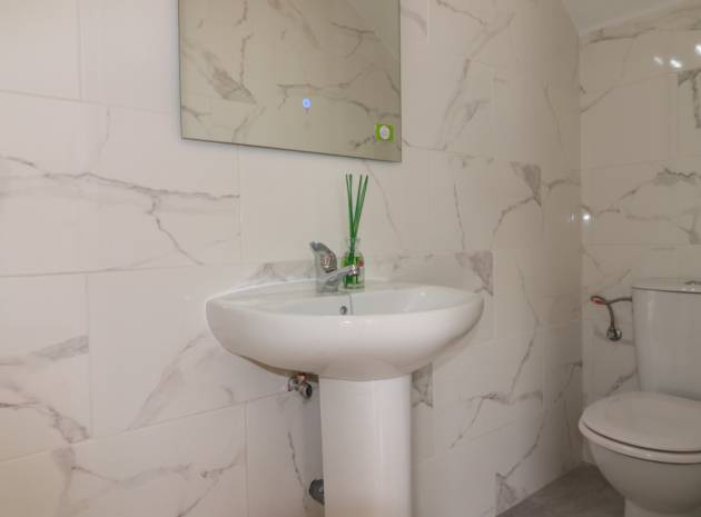 Resale - Villa - Torrevieja - altos del limonar