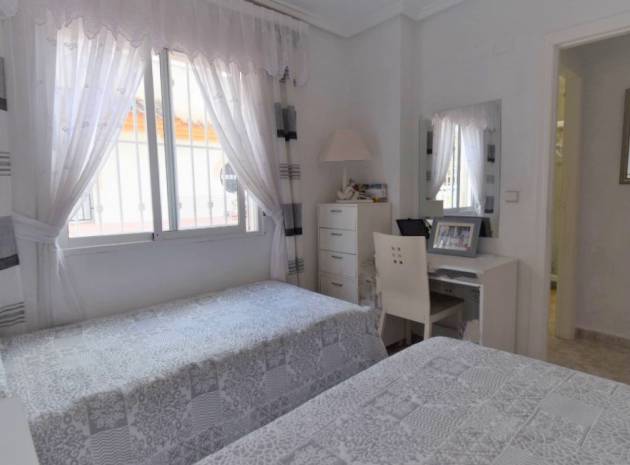 Återförsäljning - Villa - Playa Flamenca - iria