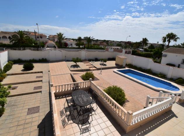 Resale - Villa - Torrevieja - san luis