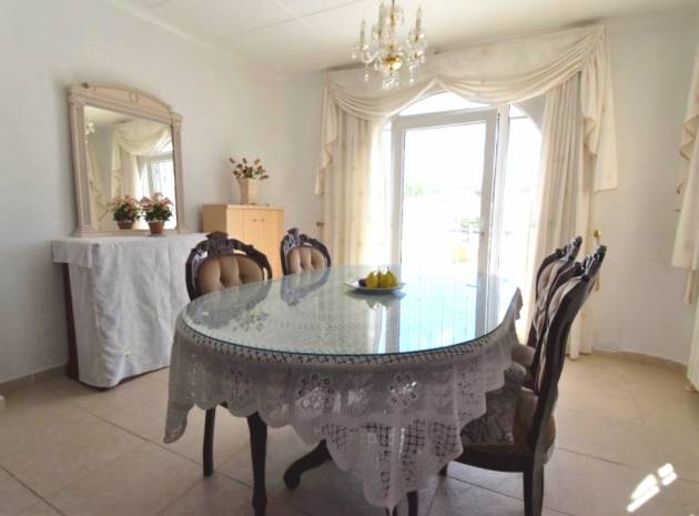 Resale - Villa - Torrevieja - san luis