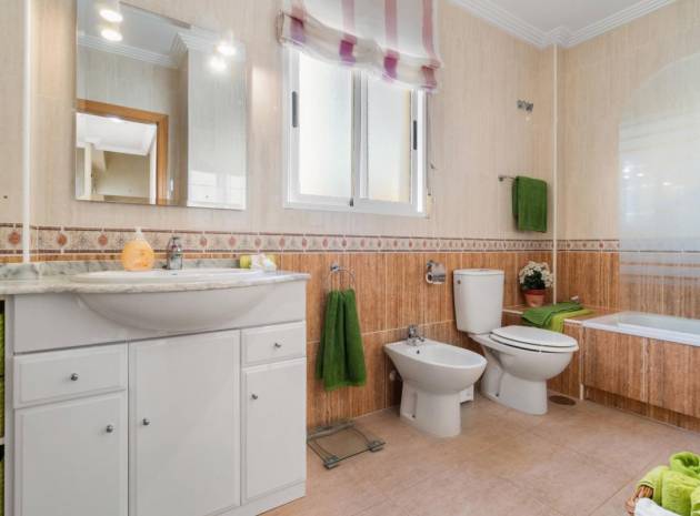 Wiederverkauf - Villa - Los Altos - royal park