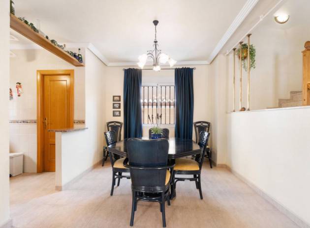 Wiederverkauf - Villa - Los Altos - royal park