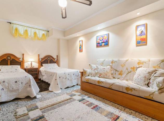 Wiederverkauf - Villa - Los Altos - royal park