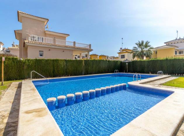 Wiederverkauf - Villa - Los Altos - royal park